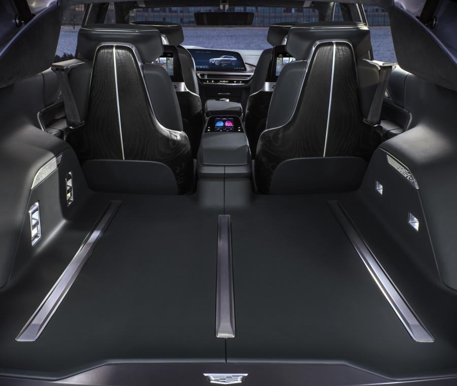Багажник Cadillac Lyriq Show Car 2020 года  (фото 16 из 28)